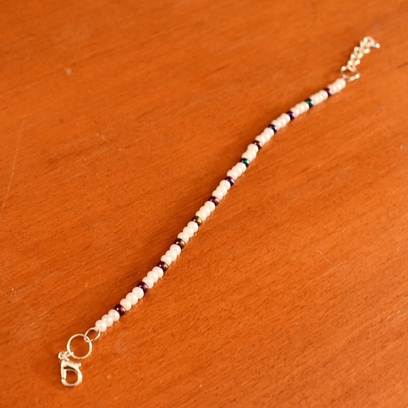 2/$20 Delicate Jeweled Beaded Bracelet - Picture 2 of 2
